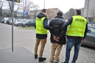 Łódź: Ukradł defibrylator ze szpitala Stokach! Wypierał się, mimo że... MIAŁ GO PRZY SOBIE
