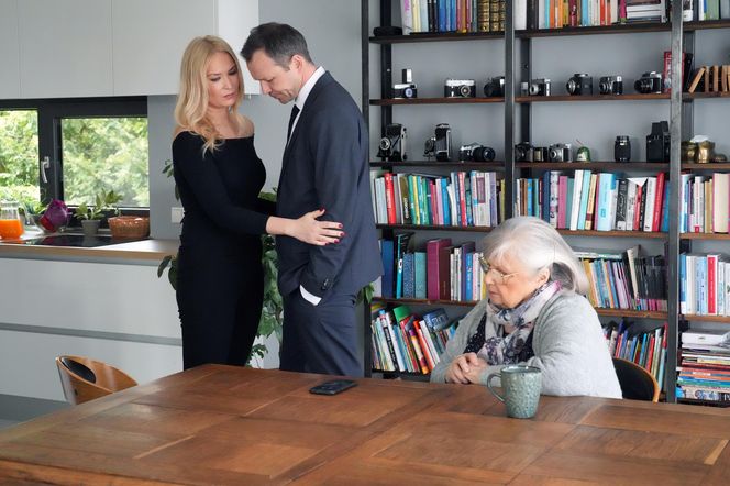 Barwy szczęścia, odcinek 3236: Bruno (Lesław Żurek), Karolina (Marta Dąbrowska),  Amelia (Stanisława Celińska)