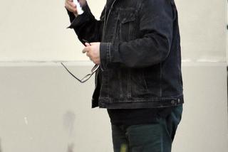 Zbigniew Zamachowski walczy z komarami