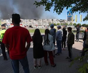 Pożar centrum handlowego w Warszawie