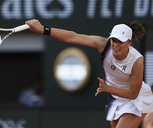 Iga Świątek - Xinyu Wang RELACJA NA ŻYWO Polka walczy z Chinką w Paryżu! Roland Garros Iga Świątek - Wang WYNIK NA ŻYWO