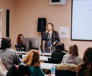 Odbyła się konferencja „W kręgu wsparcia”. Pedagodzy uczyli się jak pomagać uczniom