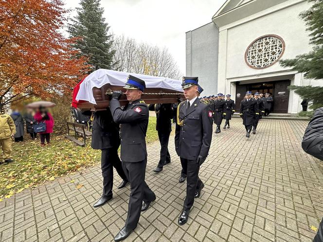 Przejmujący pogrzeb strażaka, który zginął podczas obławy na Grzegorza Borysa