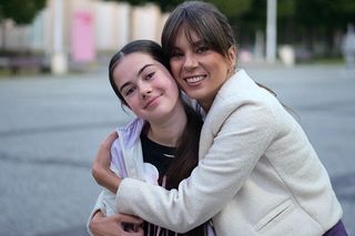 Pierwsza miłość, odcinek 3887: Lucynka (Delfina Wilkońska), Lusia (Kaja Ośnicka)