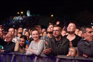 Plac Zamkowy wypełniony po brzegi! Koncert Bajmu w Lublinie