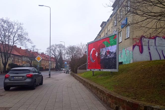 Mural - solidarność z ofiarami trzęsienia ziemi w Turcji i Syrii