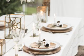 Świąteczne dekoracje stołu: udekoruj stół w stylu skandynawskim