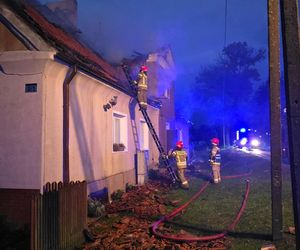 Pożar domu we wsi Winda. Nie żyją dwie osoby