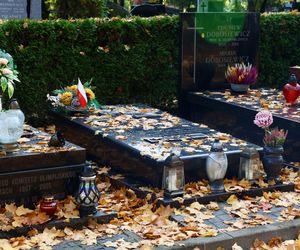 Skromny grób Jerzego Kuleja