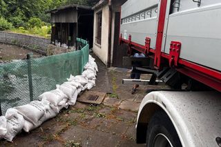 Ulewy nadciągnęły nad Bielsko-Białą. Nocna walka z żywiołem i ewakuacja dzieci