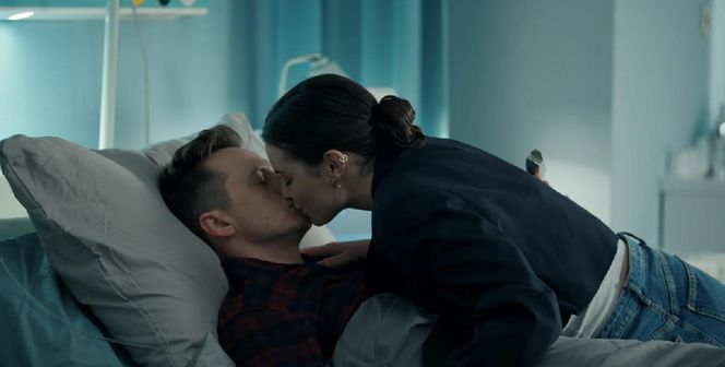 Barwy szczęścia, odcinek 3231. Błażej (Piotr Ligienza), Weronika (Maria Świłpa)