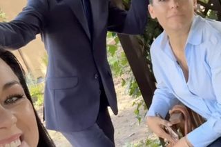 M jak miłość. Kinga (Katarzyna Cichopek), Magda (Anna Mucha), Andrzej Budzyński (Krystian Wieczorek) na planie