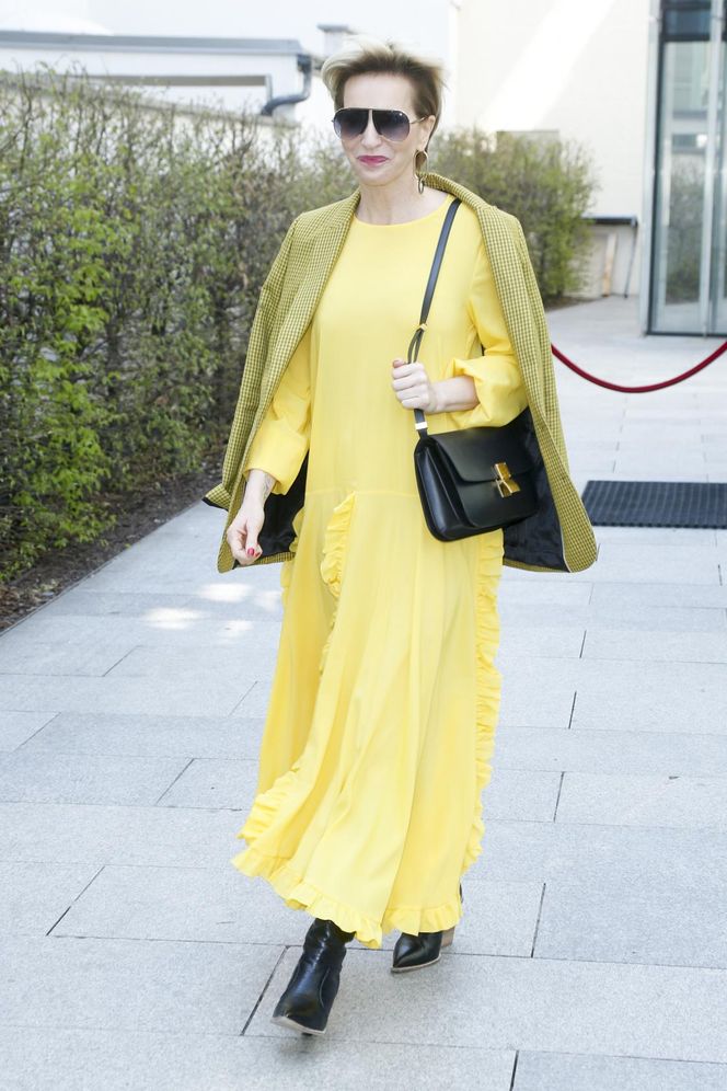 Seksowna Paulina Smaszcz kusi w bieliźnie. Internautka: "Ta rywalizacja z Cichopek odbiera godność"