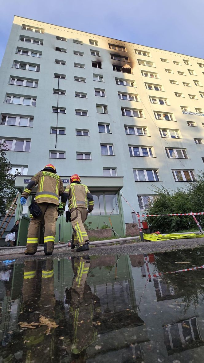 Warszawa. Tragiczny pożar mieszkania na Ursynowie. Nie żyje jedna osoba