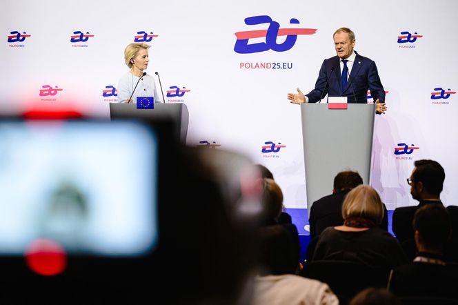 Donald Tusk spotkał się z Ursulą von der Leyen. Zapowiada deportacje cudzoziemców