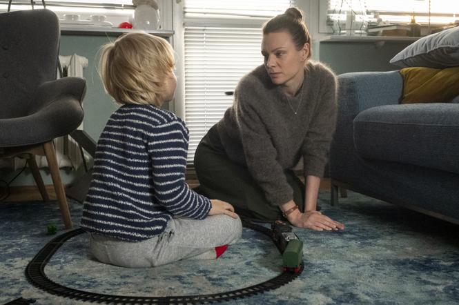 Pod powierzchnią 2 sezon odc. 6. Marta (Magdalena Boczarska), Maks (Roch Rudnik)