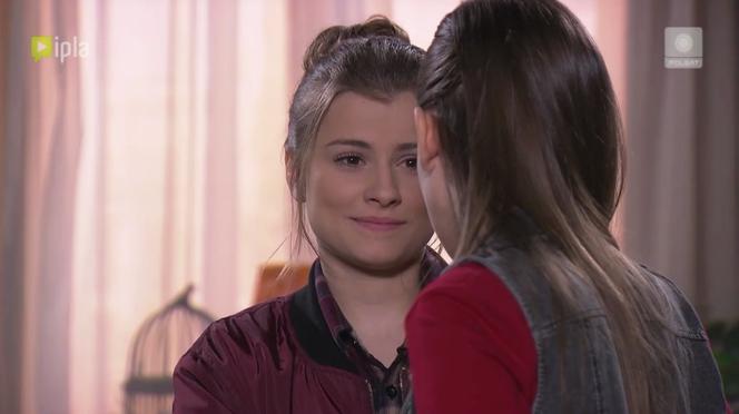 Pierwsza miłość odc. 2305. Melka (Ewa Jakubowicz), Marta (Joanna Jarmołowicz)