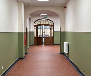 Ta zabytkowa szkoła ma ponad 100 lat. Po latach starań odzyskała blask