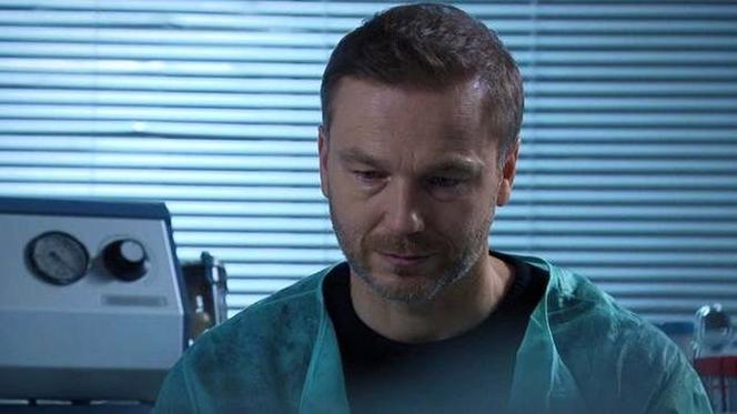 M jak miłość odc. 1437. Andrzej Budzyński (Krystian Wieczorek)