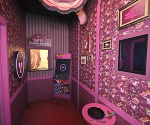 Reporterzy Super Expressu zamienili się w świnie. To pierwsze takie miejsce w Polsce. Nietypowy escape room w Warszawie