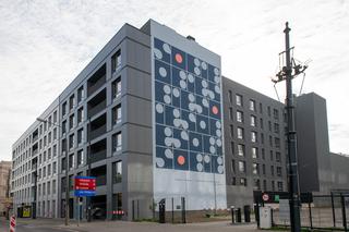 Mural inspirowany tekstem Olgi Tokarczuk powstał w Łodzi