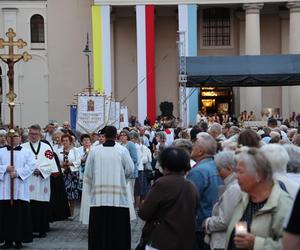 75 lat temu obraz Matki Boskiej w Lublinie zapłakał. Wierni uczcili rocznicę „Cudu lubelskiego” procesją różańcową