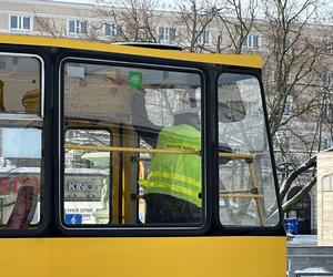 Potrącenia pieszej przez tramwaj na przystanku Ratusz-Arsenał