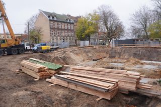 Postępują prace nad nowym apartamentowcem w centrum Olsztyna. Zobacz nowe zdjęcia