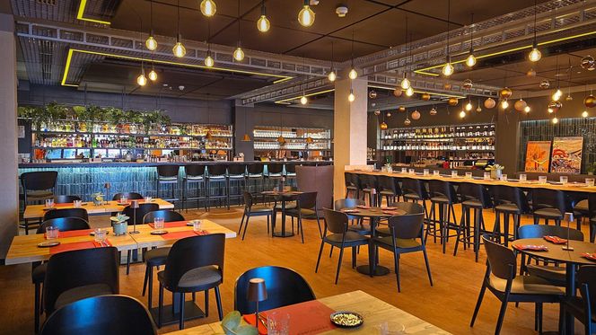 PASODOBRE Restaurant & Tapas Bar 