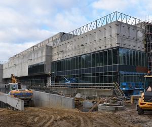 Arena Gorzów już z betonem, parkiet na razie tylko pod koszykówkę