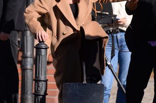  Magdalena Boczarska wygibasy na ulicy