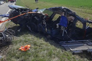 Zderzenie dwóch samochodów w Szczurowej. Jedna osoba została poszkodowana. Lądował śmigłowiec LPR