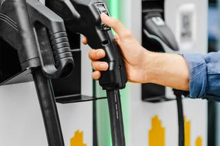 Stacja ładowania samochodów elektrycznych 