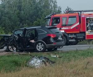 : Mama zginęła w wypadku, dziecko z urazem głowy trafiło do szpitala. Tragiczny finał brawurowej jazdy na trasie do Warszawy