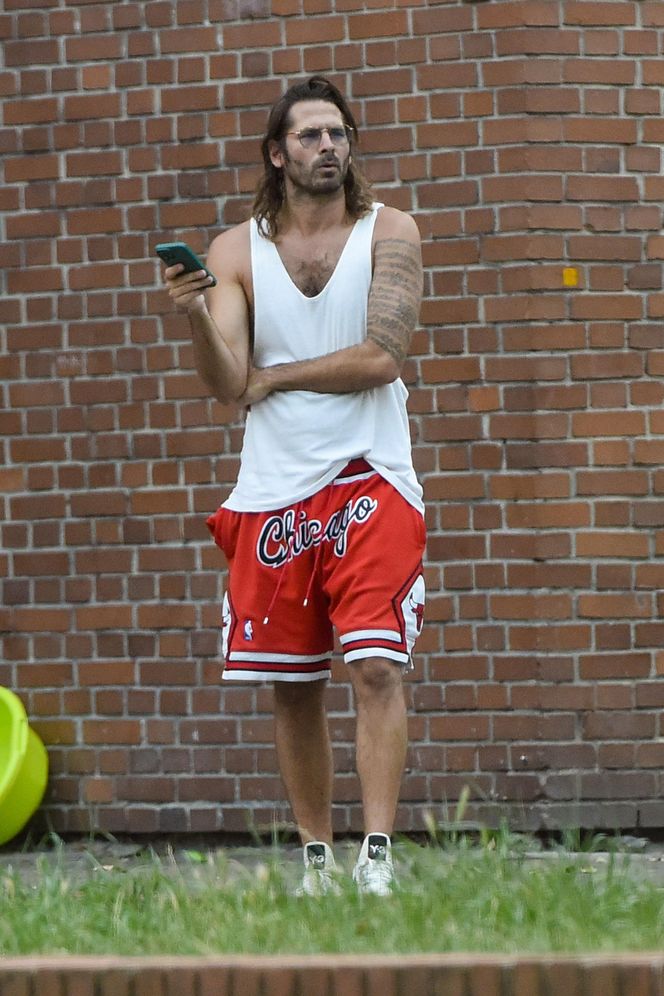 Radzimir Dębski umówił się ze znajomymi na burgera