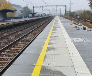 Przystanek kolejowy Ursus Północny pięknieje. Otwarto wyremontowany peron