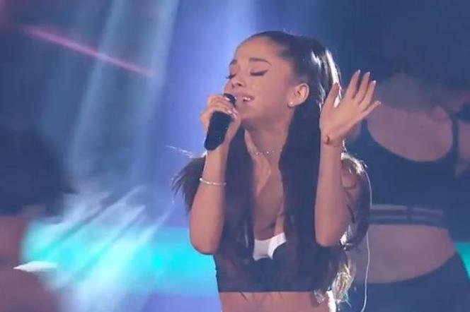 Ariana Grande i Nicki Minaj na NBA All-Star Weekend w Nowym Jorku! Laski dały ostre show! Zobaczcie VIDEO!