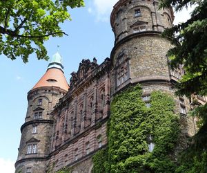 Ten zamek jest najpiękniejszy na Dolnym Śląsku. AI odpowiedziało bez wahania