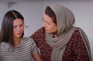 Alper wraca uzbrojony, Kuzey zgadza się na ślub z Bahar, która podejrzewa, że jest w ciąży.