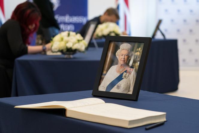 Politycy z całego świata żegnają Elżbietę II. Wspominają jej dystans i humor