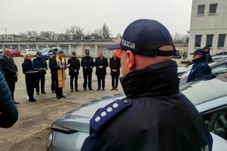 Policjanci z powiatu piotrkowskiego otrzymali nowe radiowozy