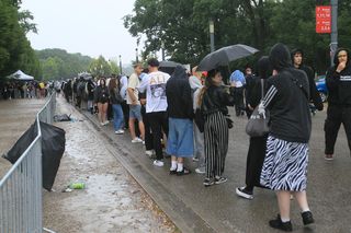 Ostatni Koncert Quebonafide w Warszawie. Tłumy przed PGE Narodowym!