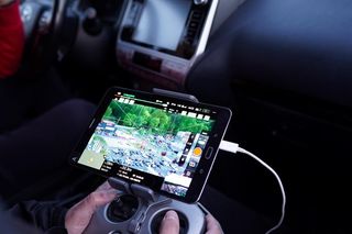 Nocna akcja policji. Drony nad głowami piratów drogowych! Posypały się mandaty