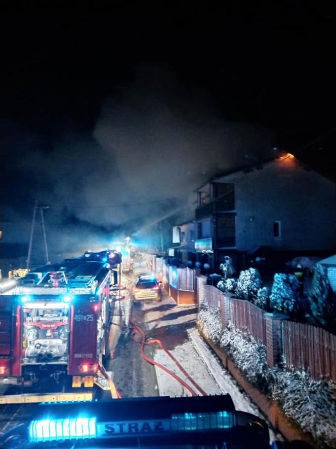 Nocny pożar w Młynku (12.03.2023)
