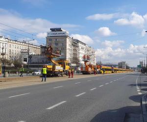 Zerwana trakcja na Al. Jerozolimskich! Tramwaje nie jeżdżą