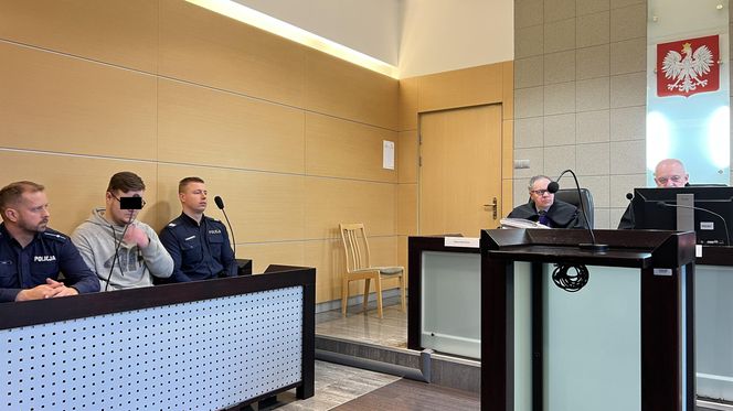 Makabra w Ostrowie. Rozłupał kamieniem czaszkę kurierowi. 