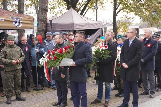  Uroczystości pod pomnikiem Józefa Piłsudskiego w Rzeszowie 