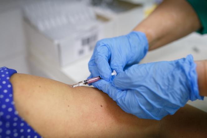 Uchwała Senatu jednogłośnie popierająca stanowisko Krajowego Konsultanta w dziedzinie Zdrowia Publicznego ws. obowiązku szczepień