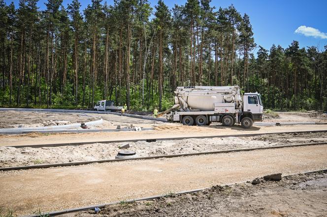 Budowa przedłużenia ul. Korfantego w Częstochowie na półmetku.