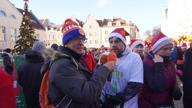 Bieg Mikołajów w Olsztynie. Około 400 osób pobiegło w charytatywnym celu [ZDJĘCIA]